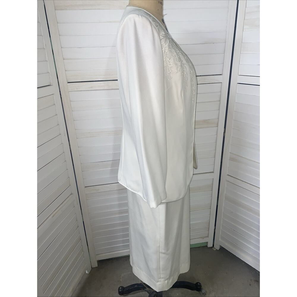 90s VTG Che Studio Woman's 2 pc Lined Embroidery Cream Suit Skirt/Jacket M/L - Picture 4 of 13